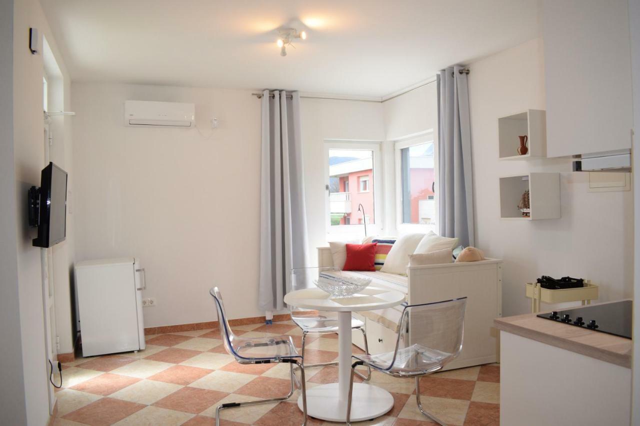 Apartments Villa Ornamenta Kaštela Zewnętrze zdjęcie